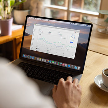 摩纳哥新援表现稳定，或将在下一场比赛中继续展现实力